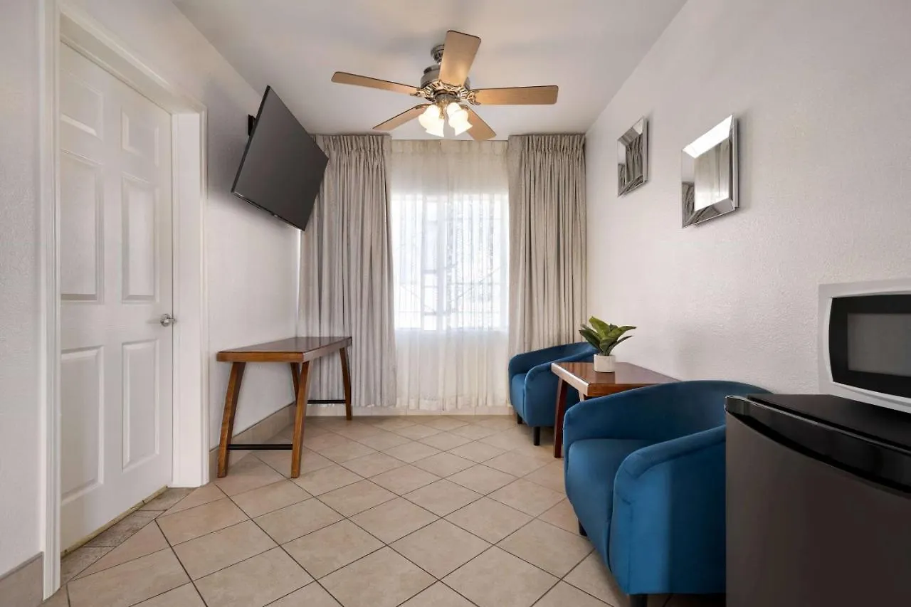 Travelodge By Wyndham Las Vegas 2*,