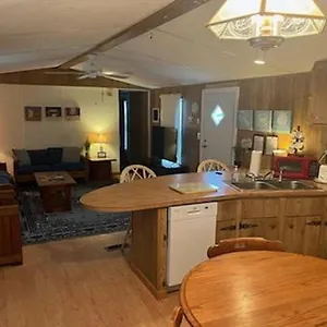 Dorothy And Johns Ocean Md Vacation Sleeps 8 - 3 Bedrooms 2 Full Bath Holiday home Ocean City