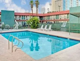 Travelodge By Wyndham Las Vegas Motel